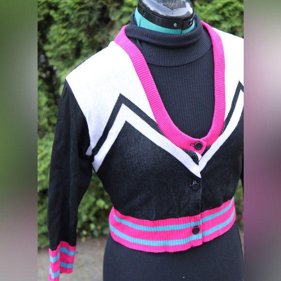 Elhoffer Designs Gewn Stacy Cardigan - WITH FREE HAIR BOW - Picture 2 of 5